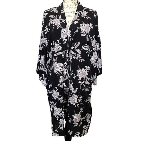 Spiritual Gangster Maya Tie Front Kimono One size - Picture 2 of 7